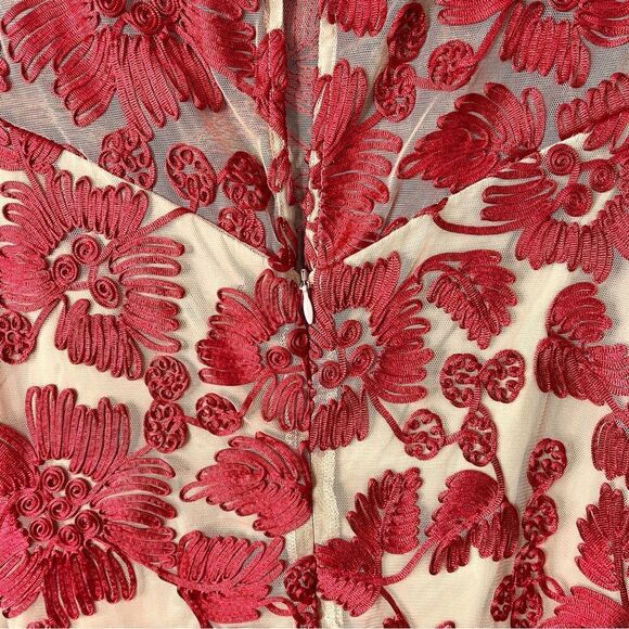 Trina Turk Dress Women’s 2 Red & Beige Floral Embroidered Bell Sleeve Sheath - Picture 5 of 11